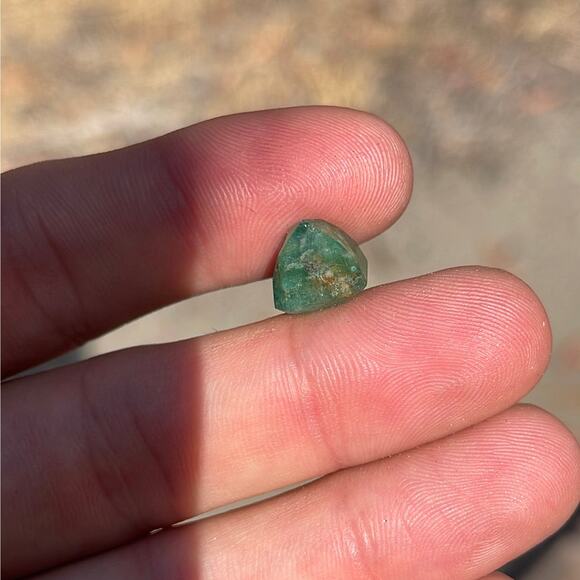6 Carat Emerald - Picture 6 of 8